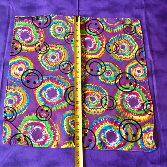 NWOT Hippy boho smiley 🙂face tie dye bandana🌈 - Picture 5 of 6